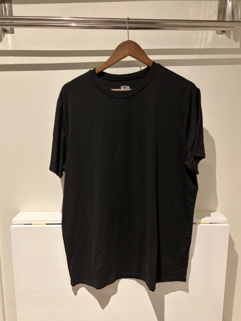 32 Degrees Cool Men's Black Short Sleeve T-Shirt